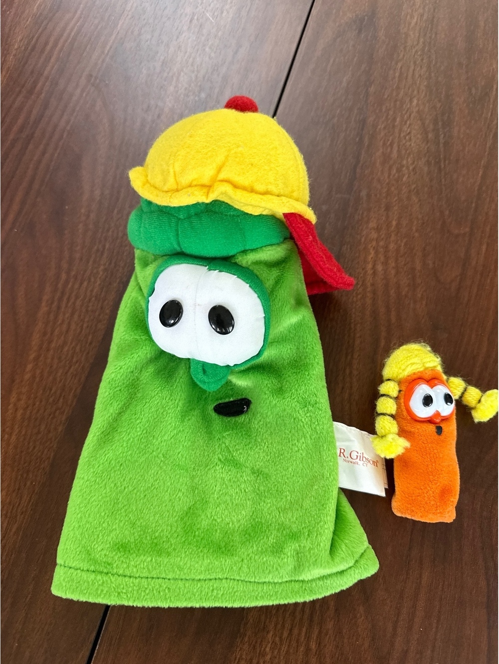 Vintage C.R. Gibson VeggieTales Hand Puppets - Larry the Cucumber & Junior Asst.